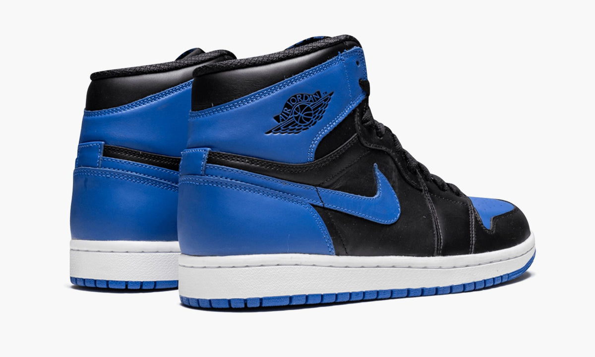 Air Jordan 1 Retro High OG in Royal - product image from the listing.