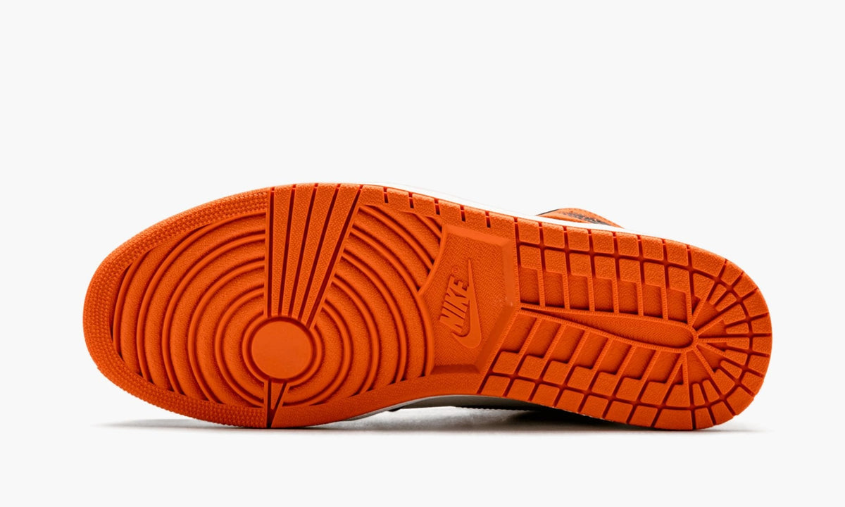 Shattered Backboard - Air Jordan 1 Retro High OG - product image from the listing.