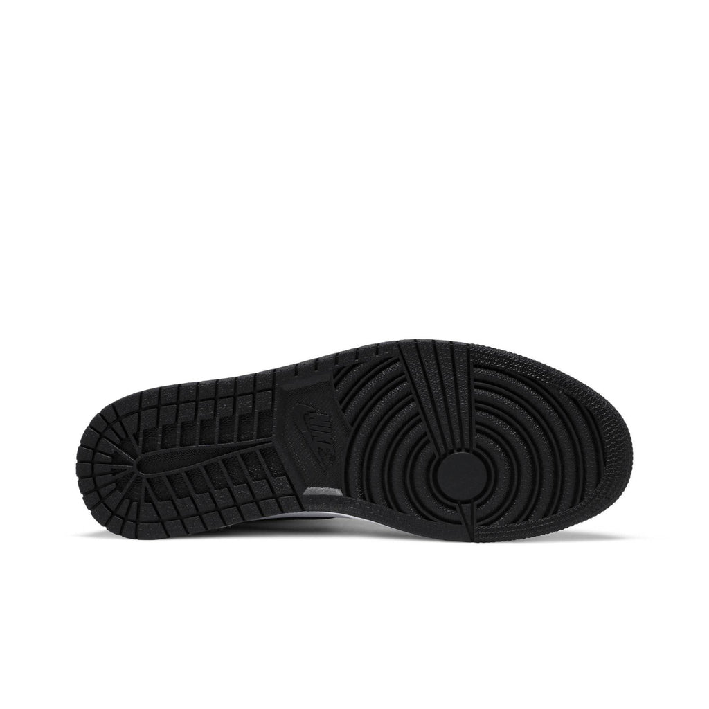 Air Jordan 1 Retro High OG in Smoke Grey 555088-126 - product image from the listing.