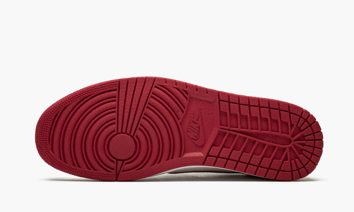 "White / Varsity Red" Air Jordan 1 Retro Low OG - product image from the listing.