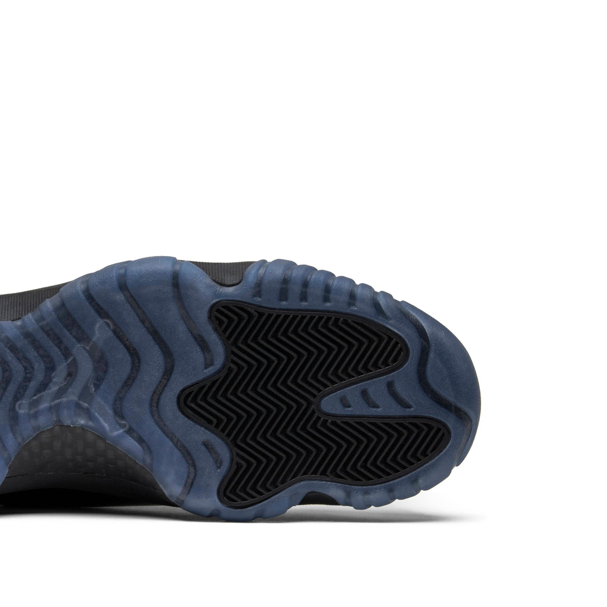 Cap and Gown - Air Jordan 11 Retro 378037-005 - product image from the listing.