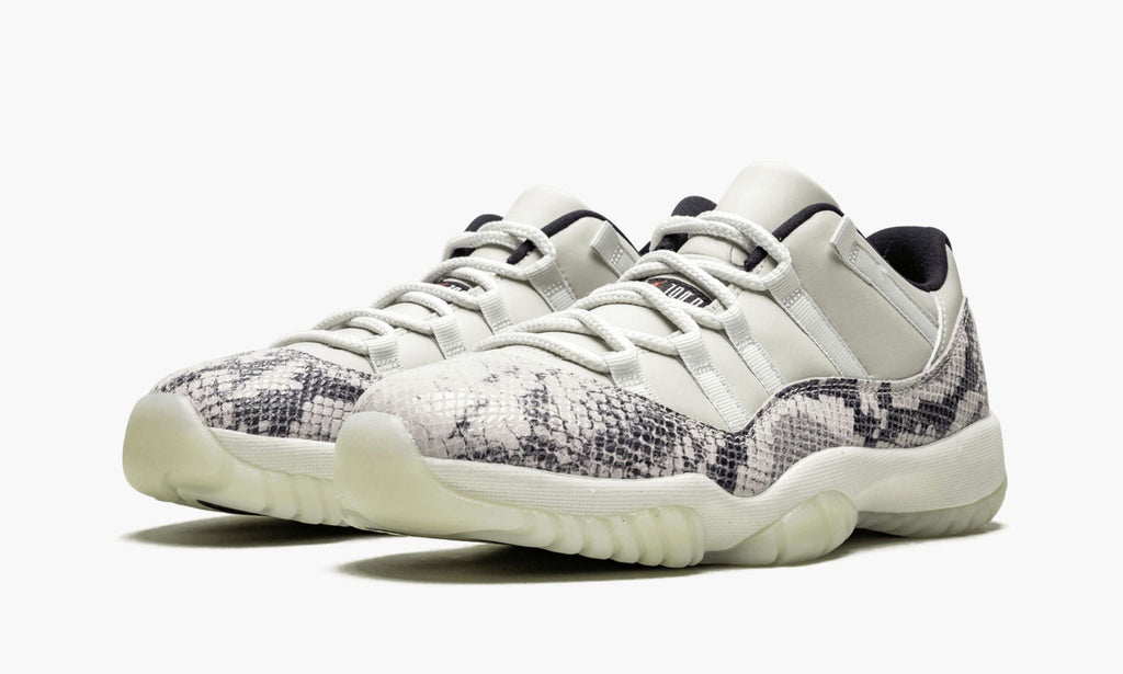 "Snakeskin Light Bone" Air Jordan 11 Retro Low - product image from the listing.