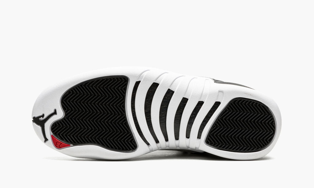 "Playoffs 2022" Air Jordan 12 Retro - product image from the listing.