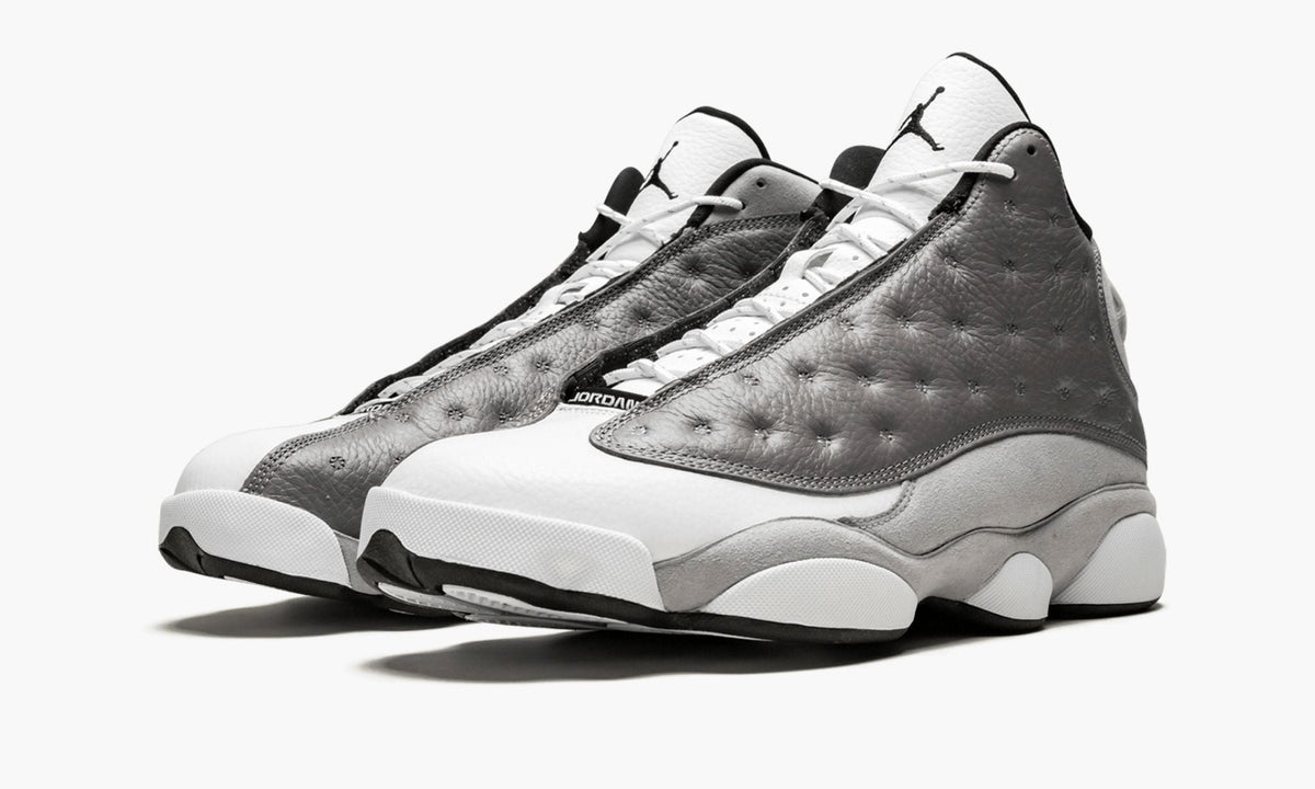 "Atmosphere Grey" Air Jordan 13 - product image from the listing.