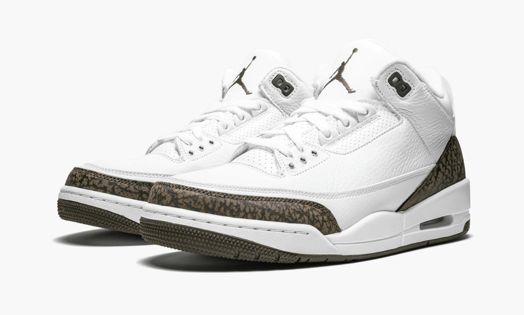 "Mocha" Air Jordan 3 Retro - product image from the listing.