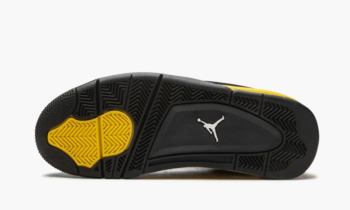 "Thunder" Air Jordan 4 Retro - product image from the listing.
