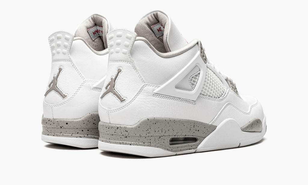White Oreo - Air Jordan 4 Retro - product image from the listing.