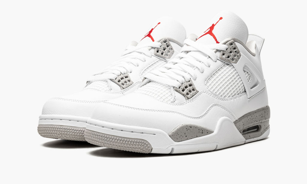 White Oreo - Air Jordan 4 Retro - product image from the listing.