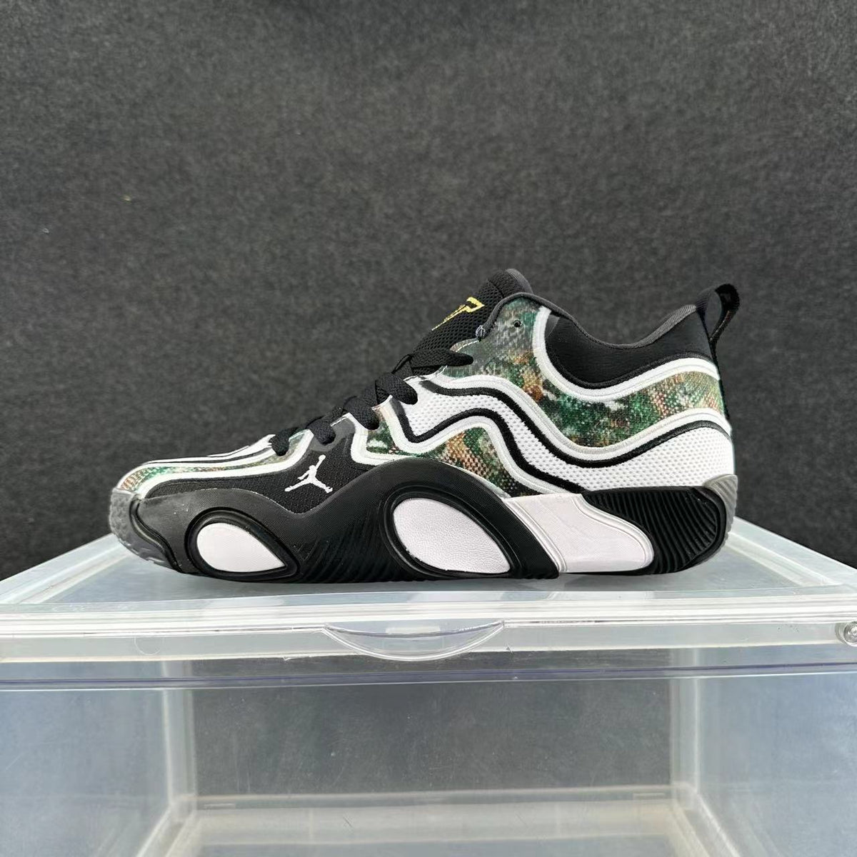 Jordan Black, Basketball Sneakers in White and Green - product image from the listing.
