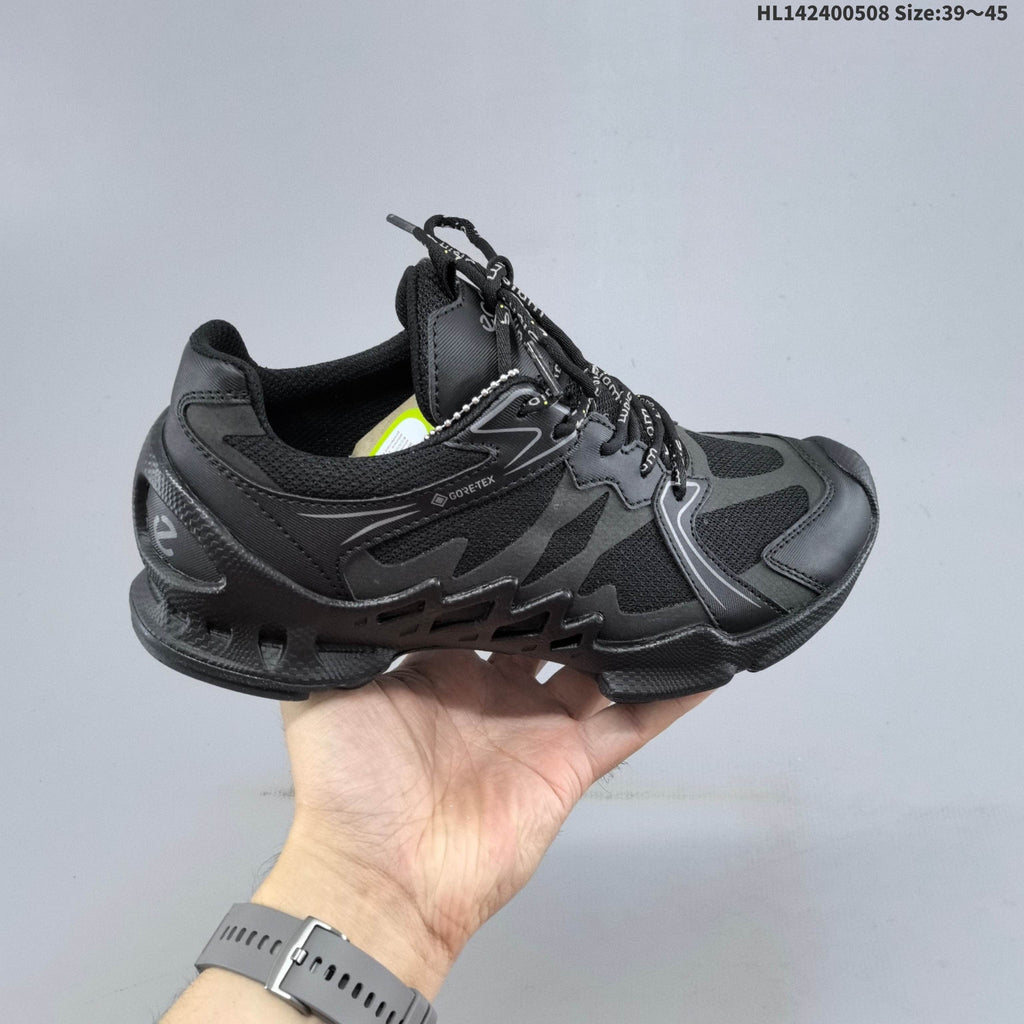 Men's ECCO Black BOA Lace-Up Sneakers HL142400508 - product image from the listing.