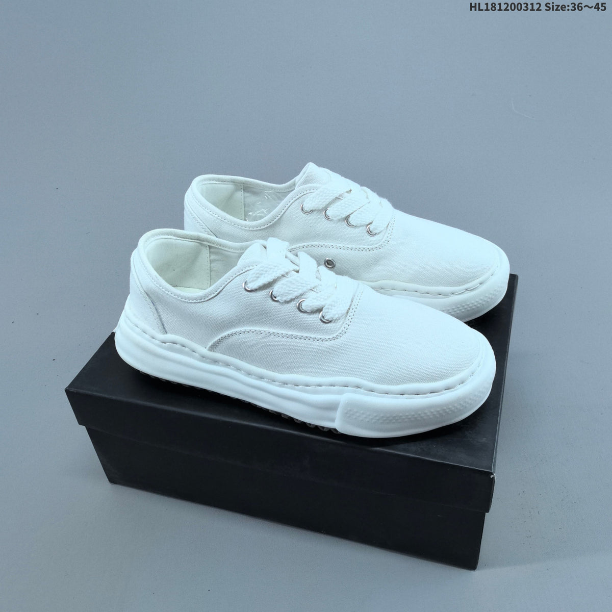 Maison MIHARA YASUHIRO Original Sole Low-Cut Sneakers - product image from the listing.
