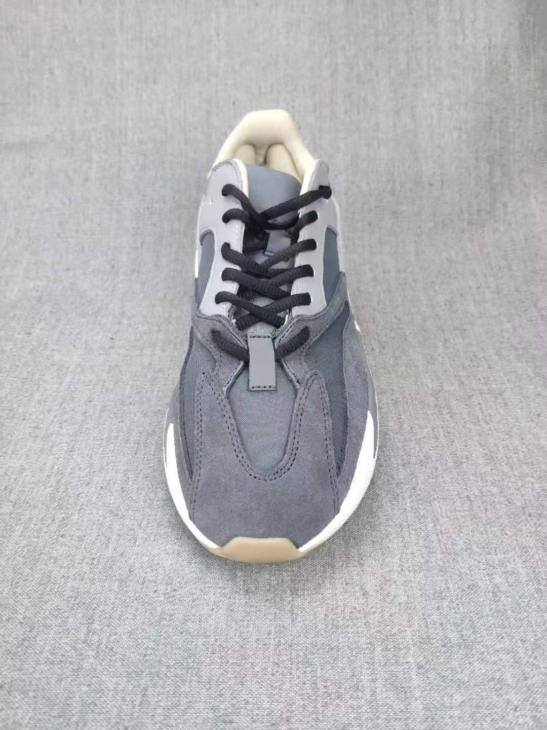 Nike Air Max 720 Sneakers Gray, in White and Orange - product image from the listing.