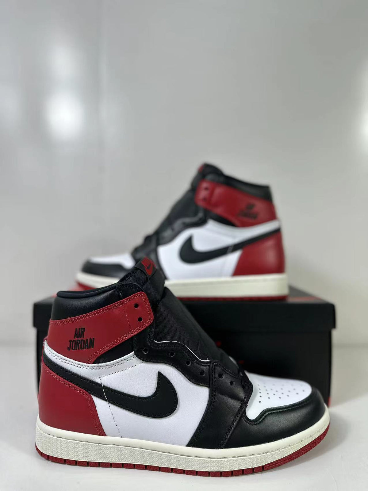 Air Jordan 1 High OG Black Toe Reimagined DZ5485-106 - product image from the listing.