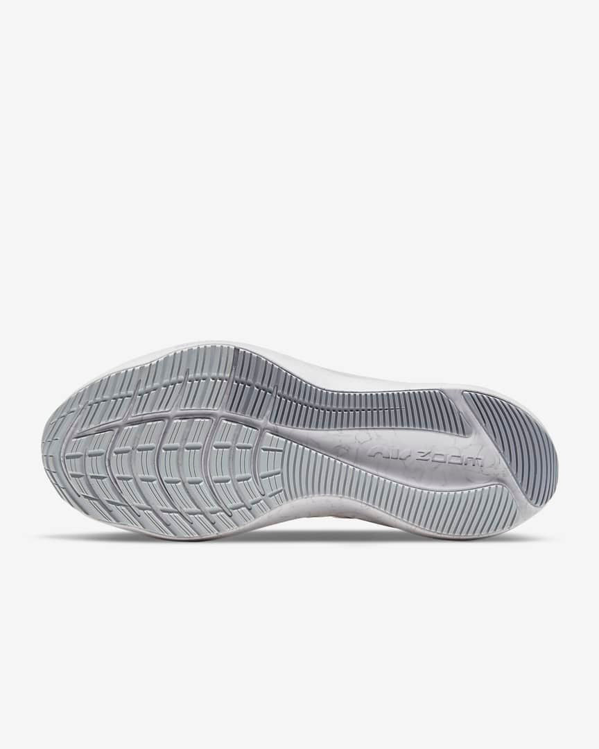 Nike Zoom Winflo 8 Running Shoes in White CW3421-102 - product image from the listing.