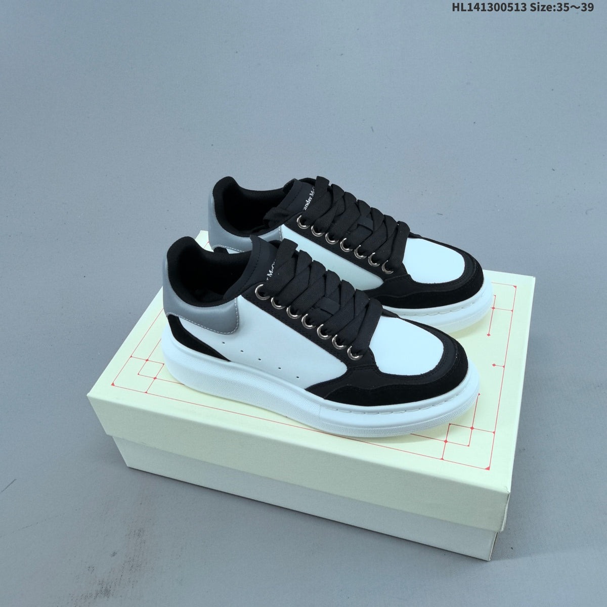 Alexander McQueen Sole Leather Platform Trainers HL141300513 - product image from the listing.