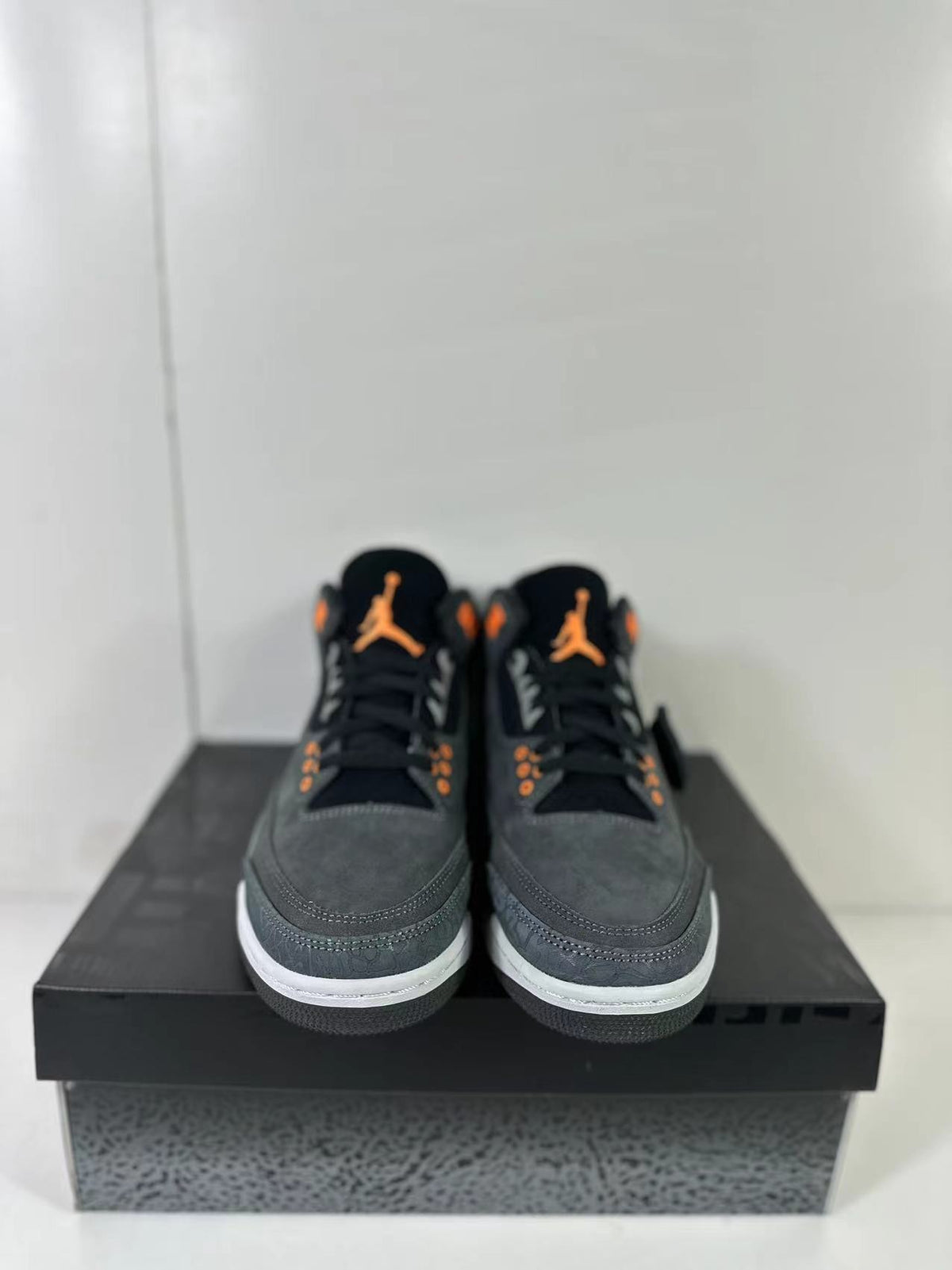Air Jordan 3 Retro Fear Grey Black CT8532-080 - product image from the listing.