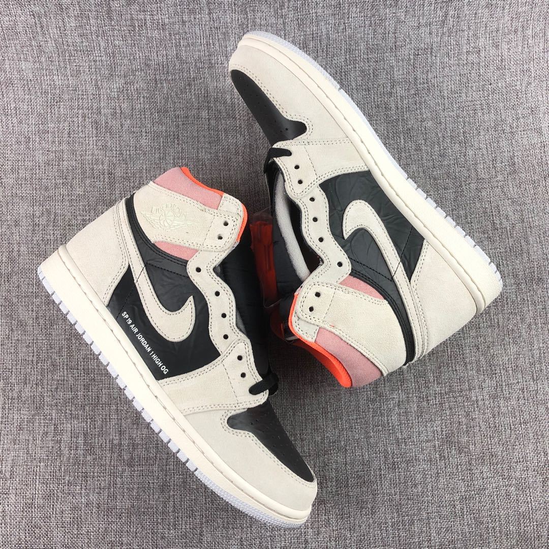Air Jordan 1 High OG Grey Black Pink 555088-018 - product image from the listing.