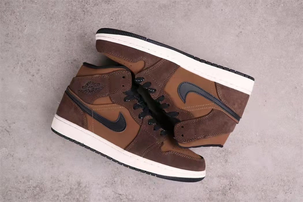 Air Jordan 1 Mid Brown Black DC7294-200 - product image from the listing.