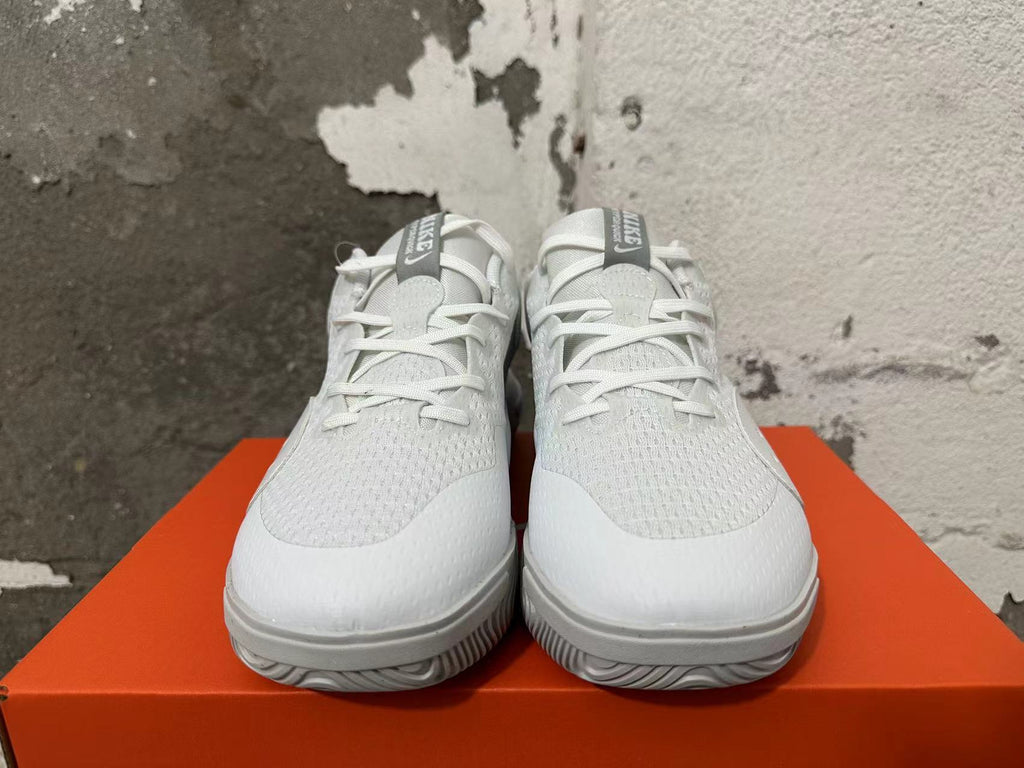 Nike Hyperquick Low-Cut Training Shoes - product image from the listing.
