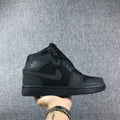 Black Rose Sneakers - Air Jordan 1 Retro High - product image from the listing.