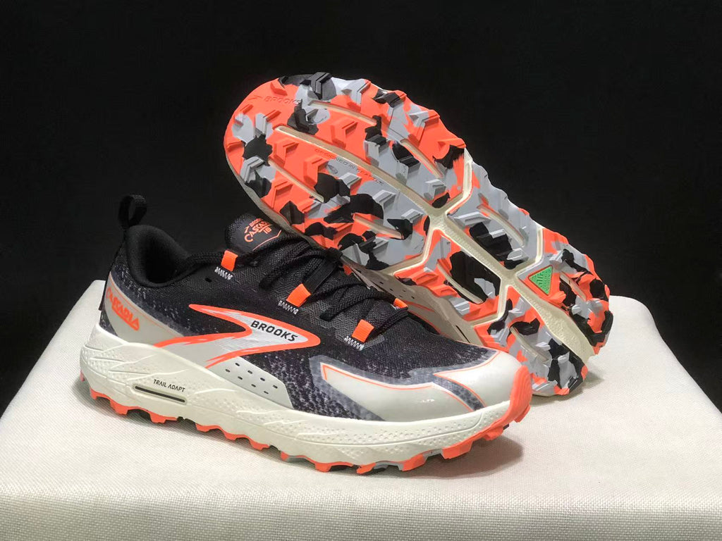 Brooks Cascadia 18 Trail Shoes for Running - product image from the listing.