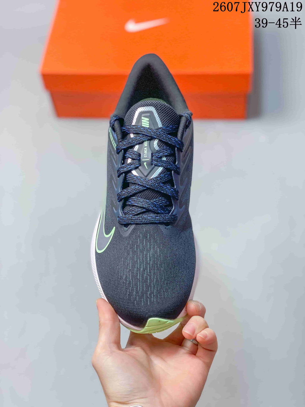 Men's Nike Zoom Winflo 7 Running Sneakers Navy Green 07JXY979A19 - product image from the listing.