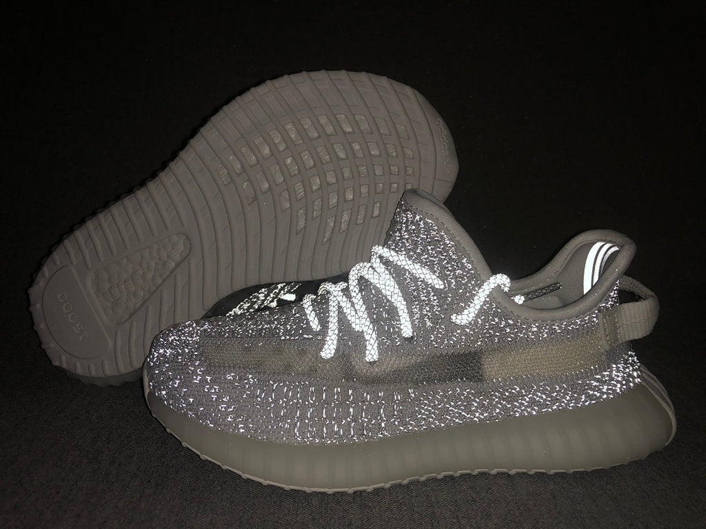 White and Gray Yeezy 350 V2 Kids Sneakers - product image from the listing.