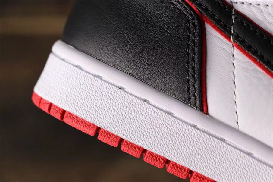 Air Jordan 1 Retro High OG Sneakers in Black Red White - product image from the listing.