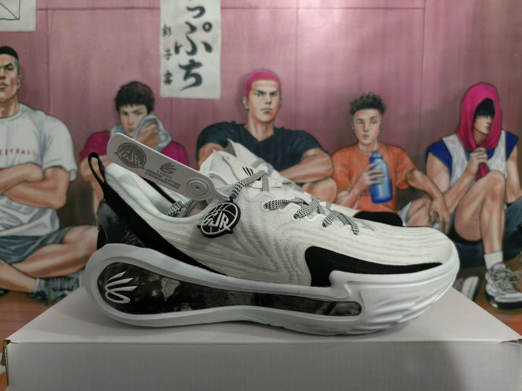 Li-Ning Wade Shadow 6 Basketball Shoes in White - product image from the listing.