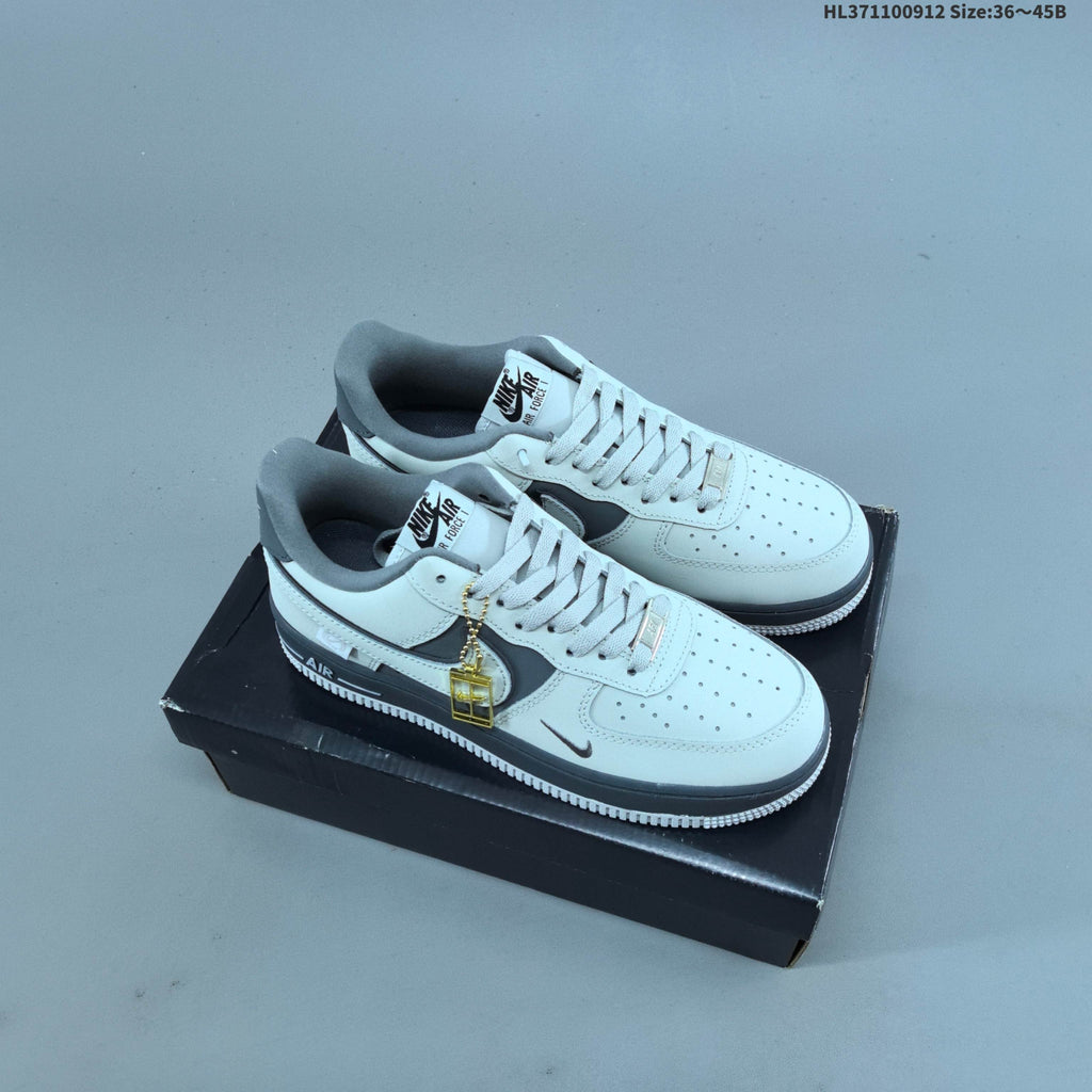 Nike Air Force 1 '07 Low-Cut Sneakers - product image from the listing.
