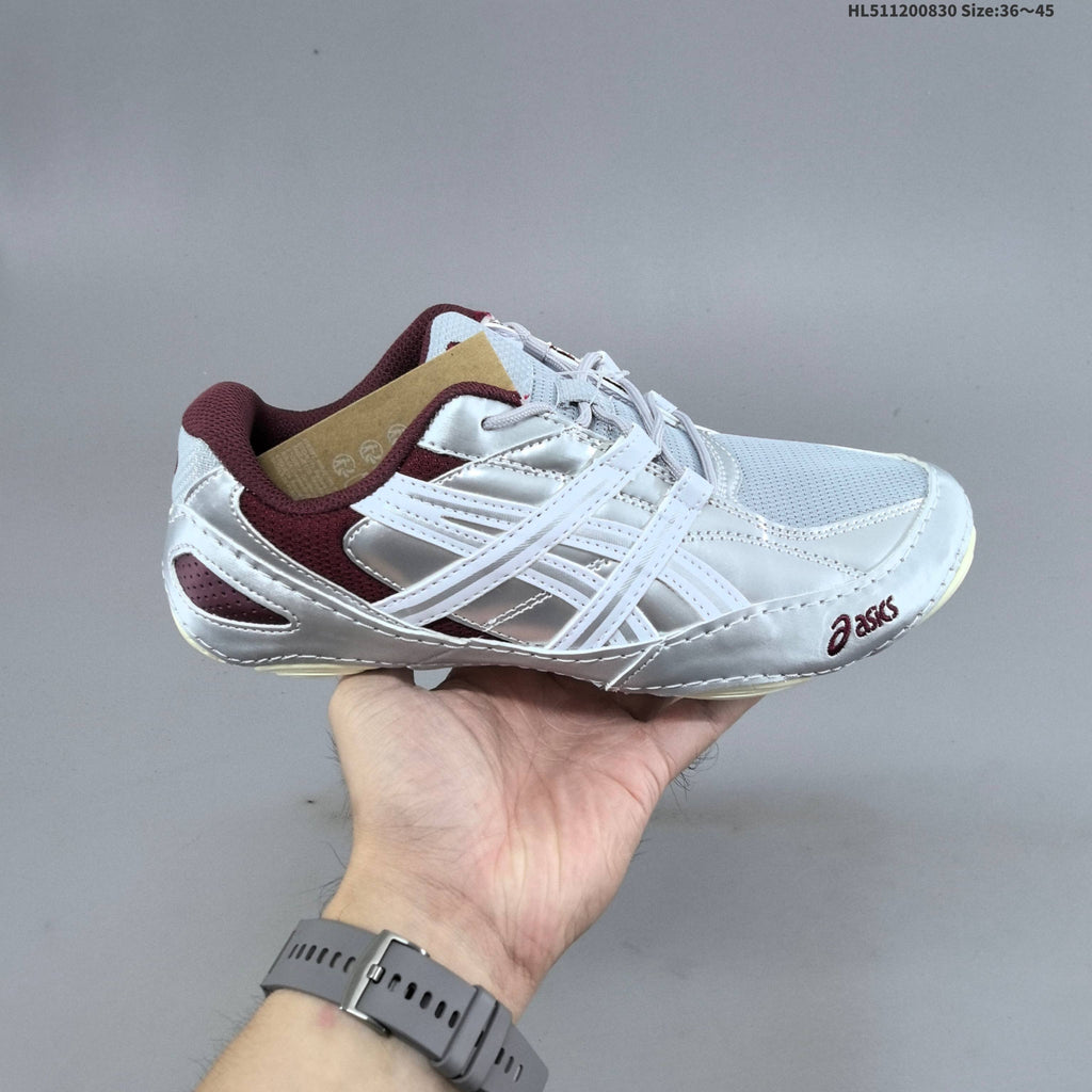 ASICS Hypersync Low-Profile Lace-Up Trainers - product image from the listing.