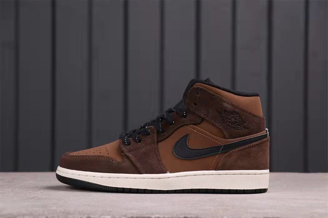 Air Jordan 1 Mid Brown Black DC7294-200 - product image from the listing.