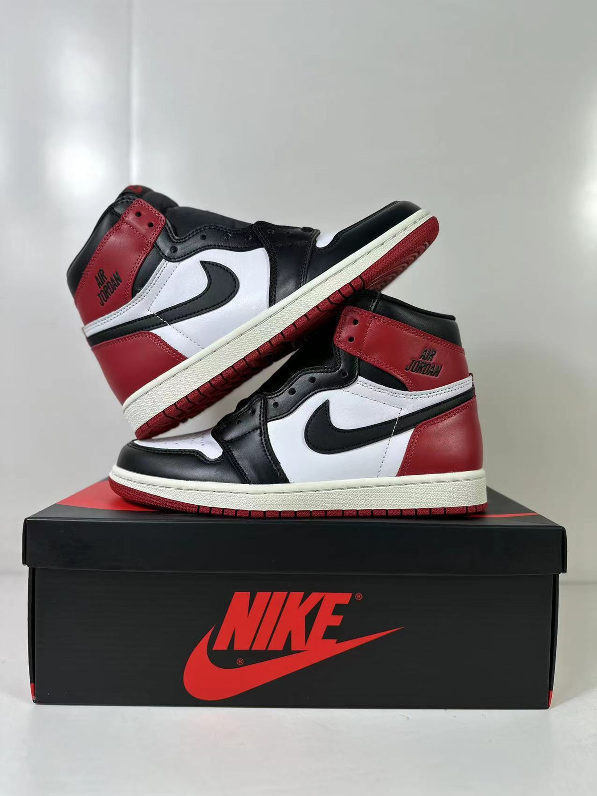 Air Jordan 1 High OG Black Toe Reimagined DZ5485-106 - product image from the listing.