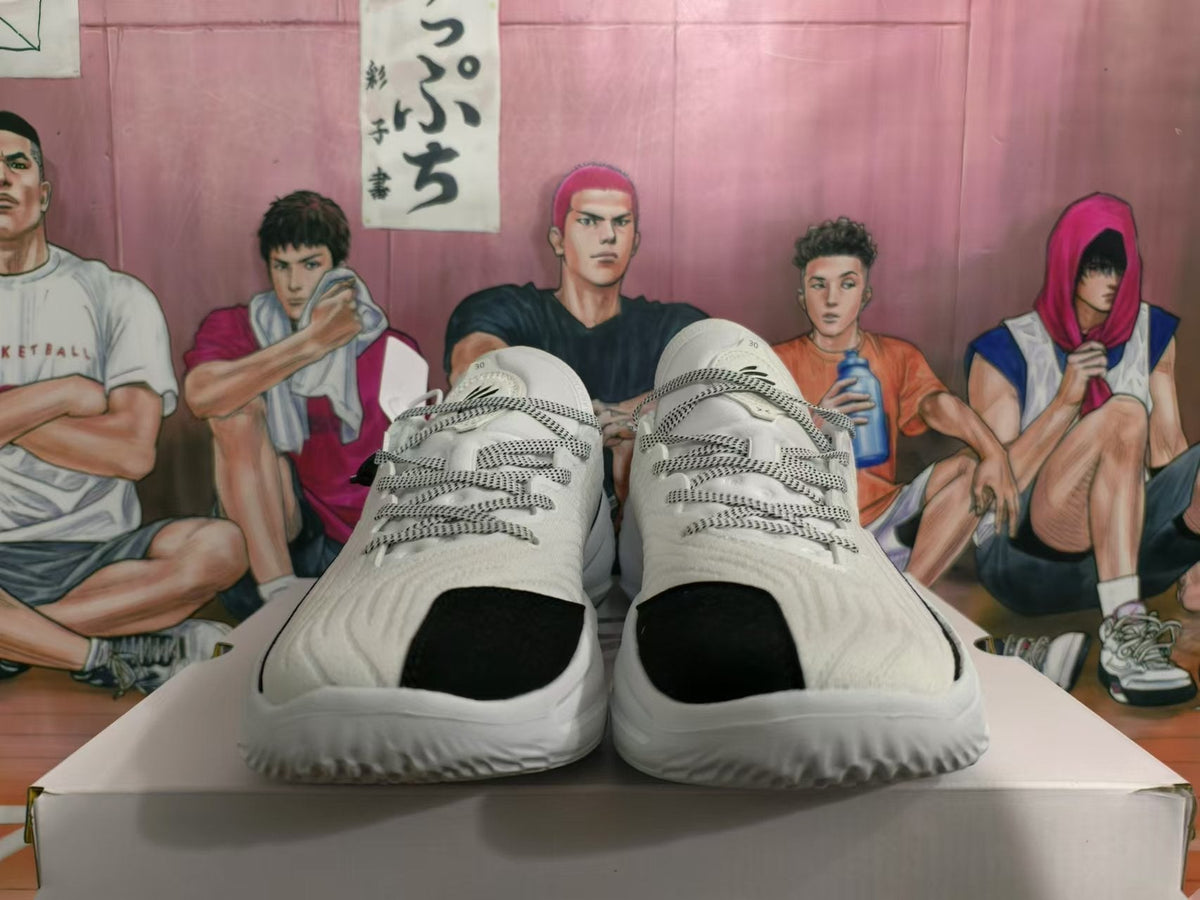 Li-Ning Wade Shadow 6 Basketball Shoes in White - product image from the listing.