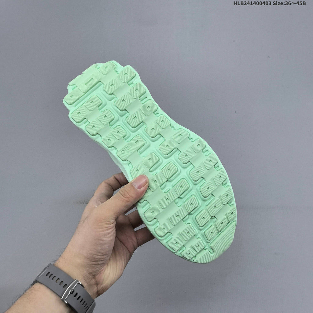 Mint Green Alo Yoga Alo Runner Low-Top Sneakers - product image from the listing.