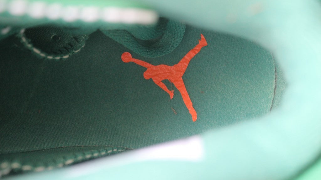 Air Jordan 6 Gatorade High-Top Sneakers in Green 384664-145 - product image from the listing.