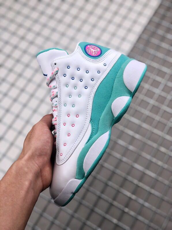 Air Jordan 13 GS Aurora Green Sneakers 439358-100 - product image from the listing.