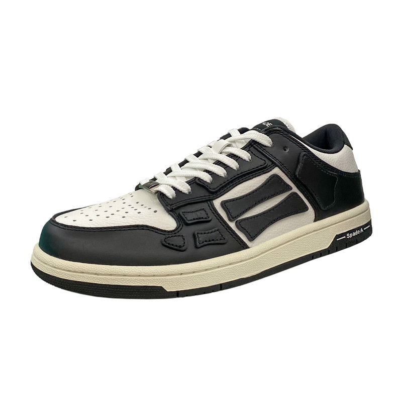 Low-Top Sneakers in Black and White MFS003-004 - product image from the listing.