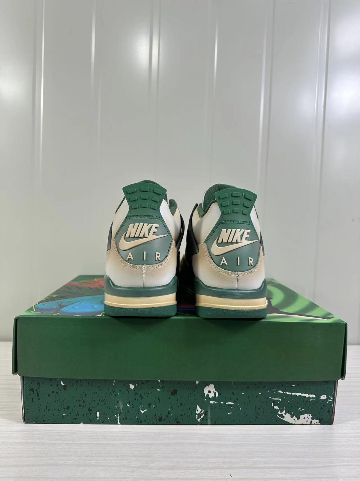 Air Jordan 4 Retro Off-White Green DC7770-106 - product image from the listing.