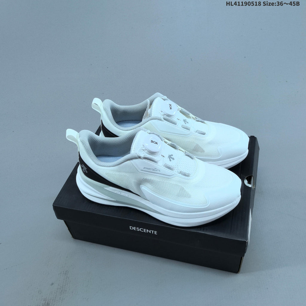 DESCENTE LAVITATE TRAIL WIRE 3.0 Low-Cut Sneakers - product image from the listing.