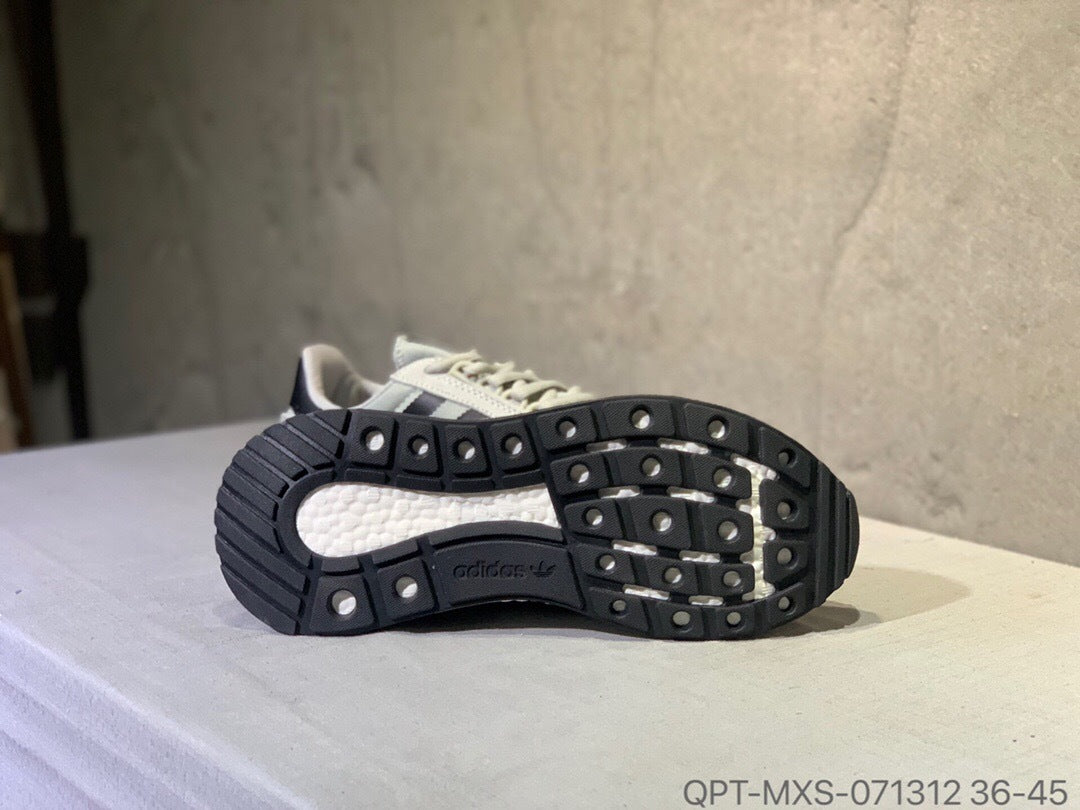 Adidas ZX 7000 Running Sneakers in Grey Black - product image from the listing.