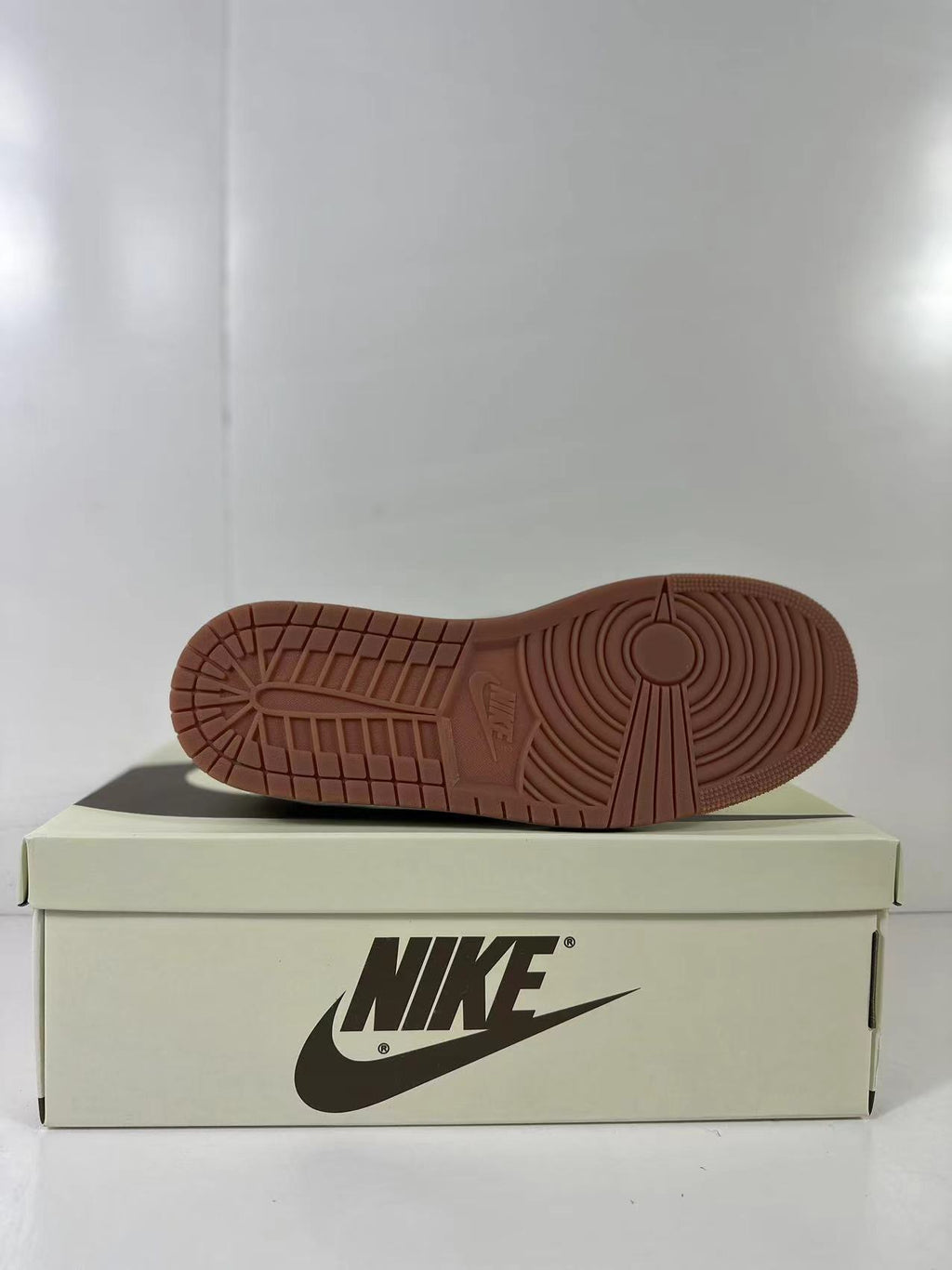 Nike Air Jordan 1 Low in Canary DZ4137-700 - product image from the listing.
