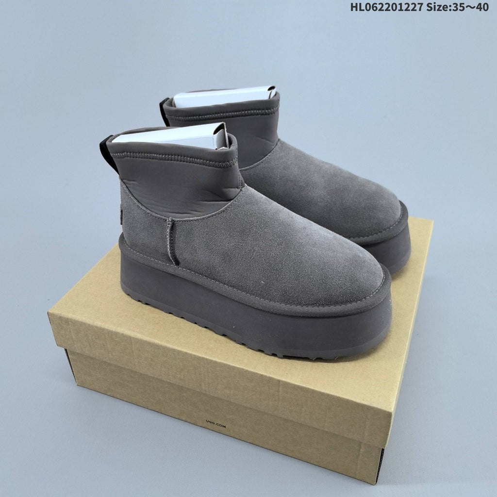 Women's UGG Classic Mini Platform Boot - product image from the listing.