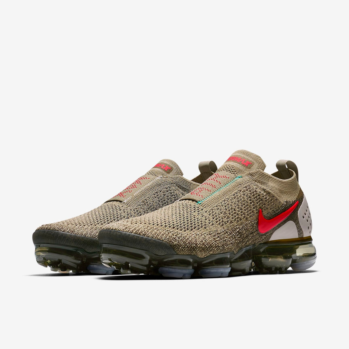 Nike Air VaporMax Flyknit MOC 2 Trainers AH7006-200 - product image from the listing.