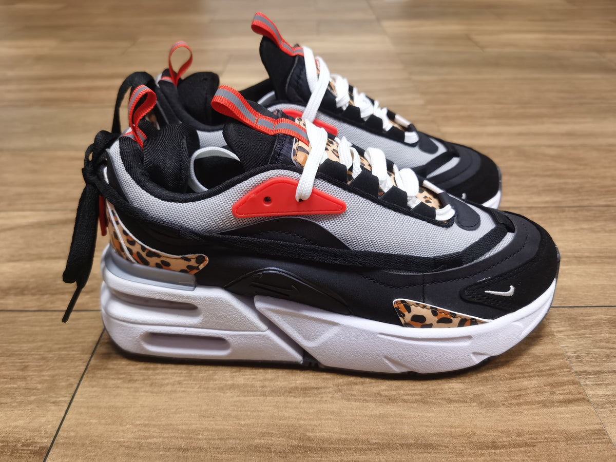 React Sneakers Black White Leopard - Nike Air Max 270 - product image from the listing.