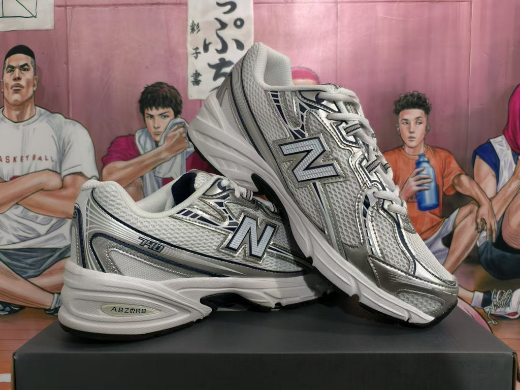 New Balance 530 Sneakers in Silver - product image from the listing.