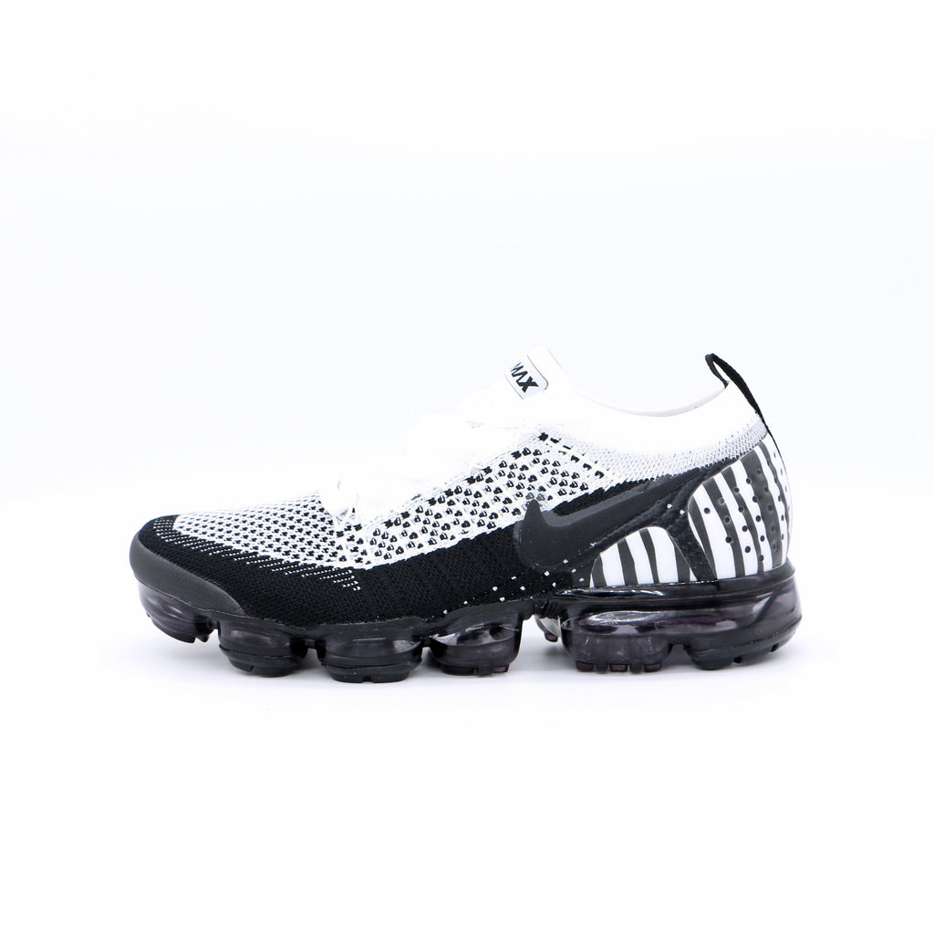 Nike Air VaporMax Flyknit 2 in Black White AV7973-100 - product image from the listing.