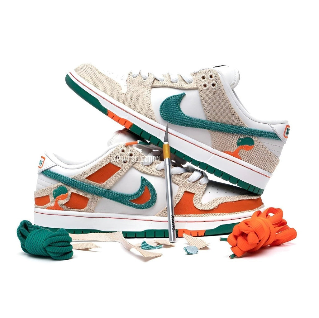 Nike SB Dunk Low Jarritos Collaboration Trainers FD0860-001 - product image from the listing.