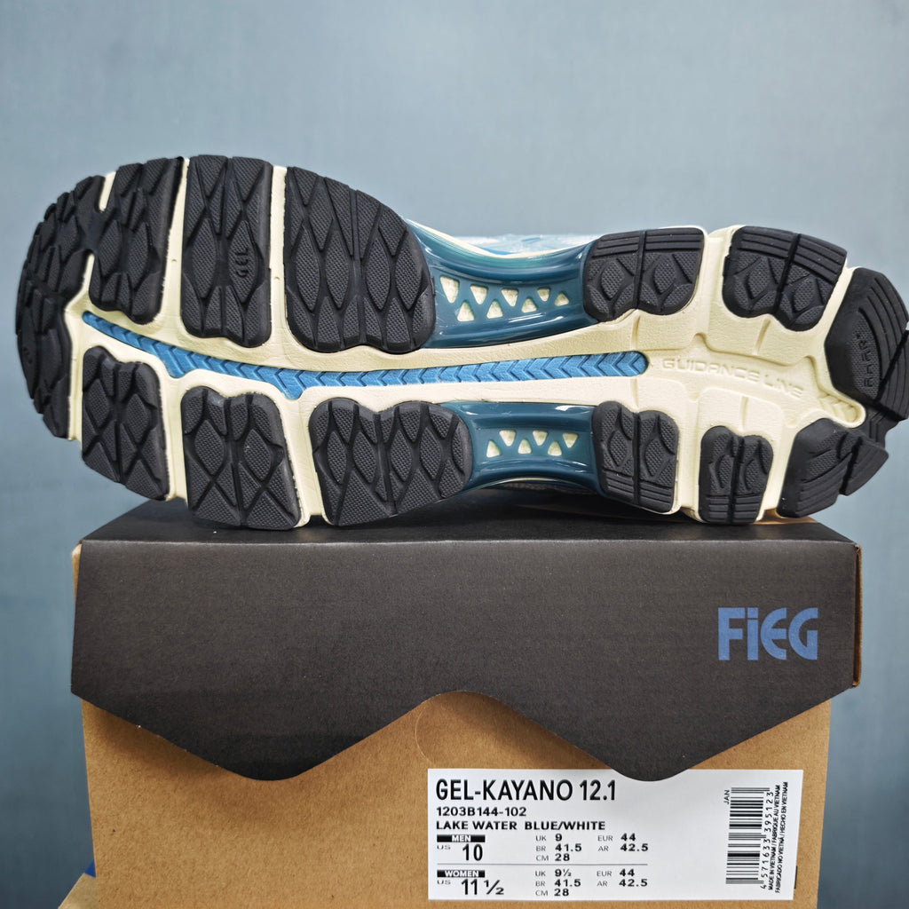 Nike Zoom Vomero 5 Lake Water Sneakers in Blue White - product image from the listing.