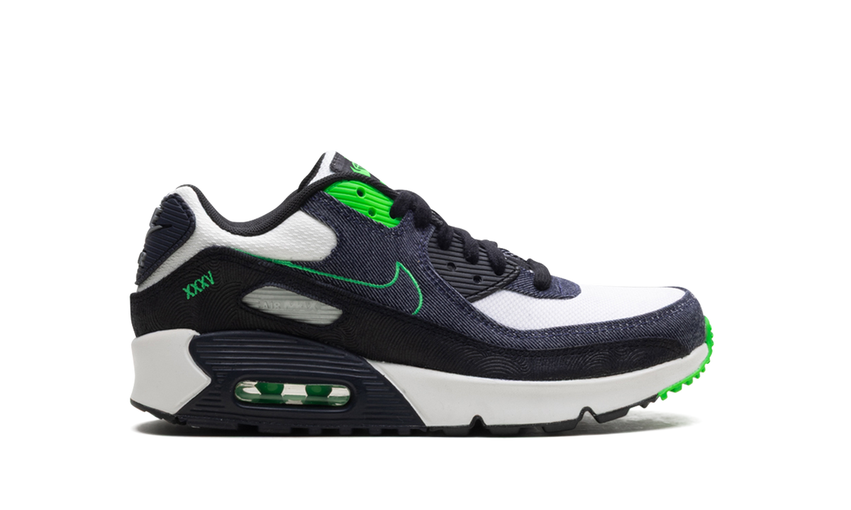 "Scream Green" AIR MAX 90 LTR SE GS DN4376 001 - product image from the listing.